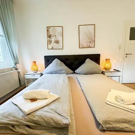 Für 3 Gäste Mit Kostenlosen Parkplätzen Nah Am Maschsee *