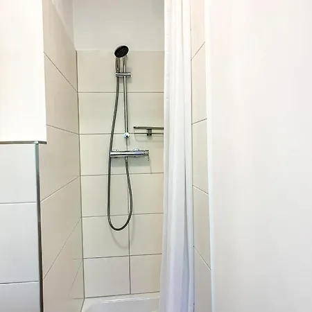 Fuer 3 Gaeste Mit Kostenlosen Parkplaetzen Nah Am Maschsee * 汉诺威