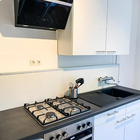 Fuer 3 Gaeste Mit Kostenlosen Parkplaetzen Nah Am Maschsee Appartement Hannover